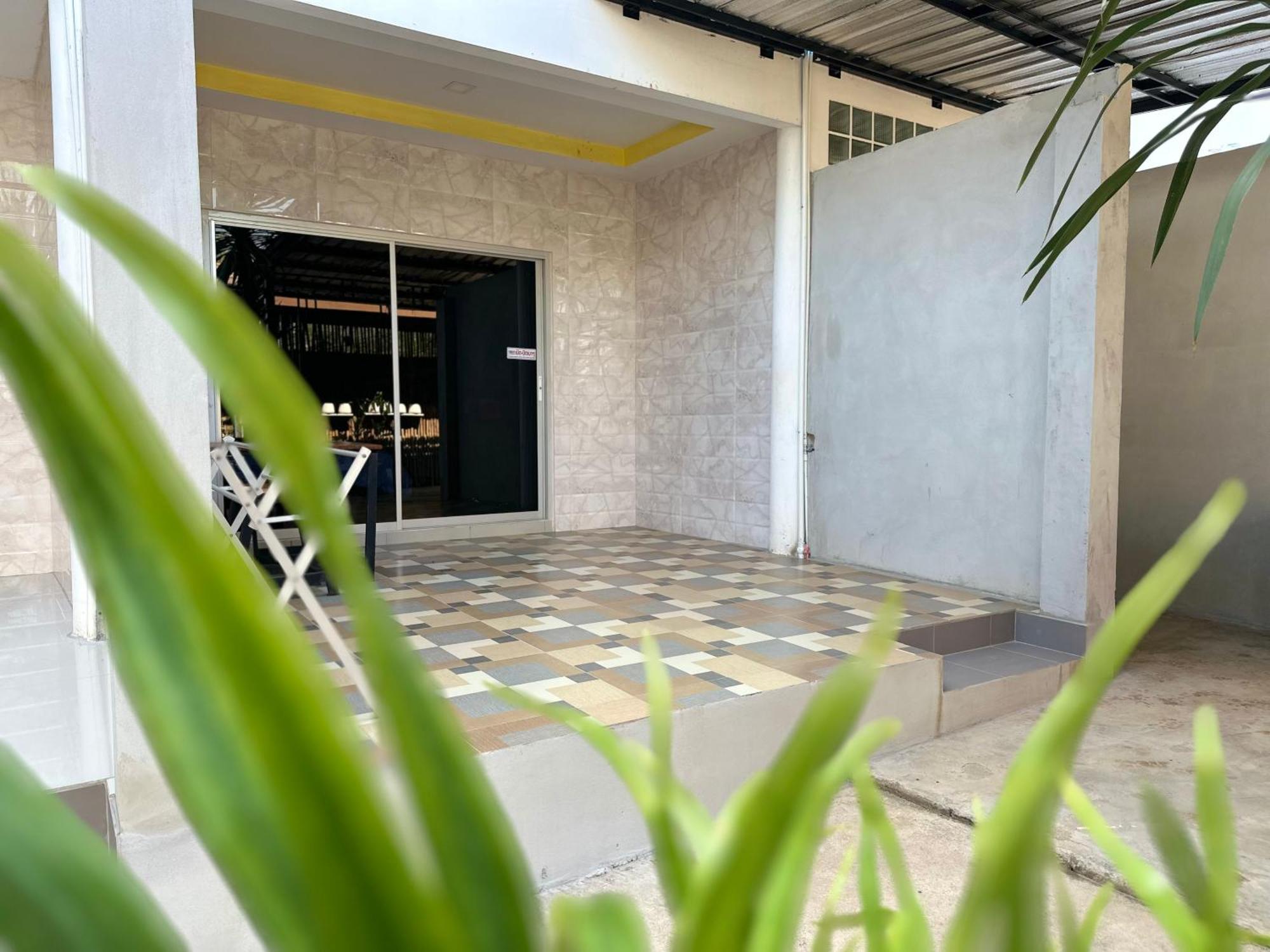Jingle Bells Resort Ko Lan Exterior photo